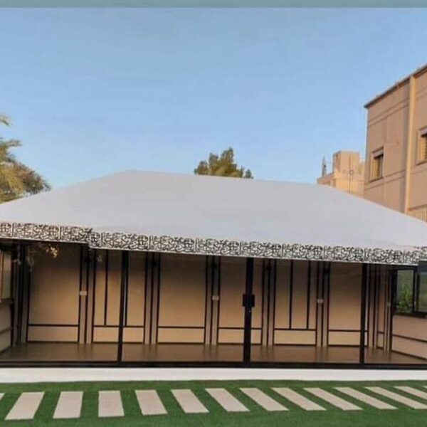 خيمة ملكية